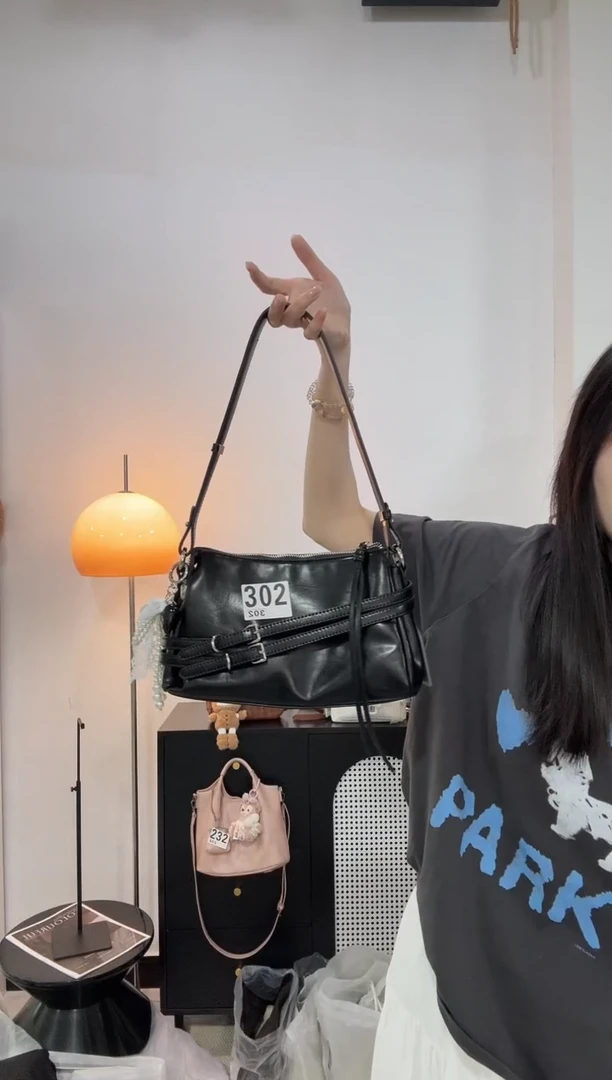 超纤皮（革）百搭单肩包302