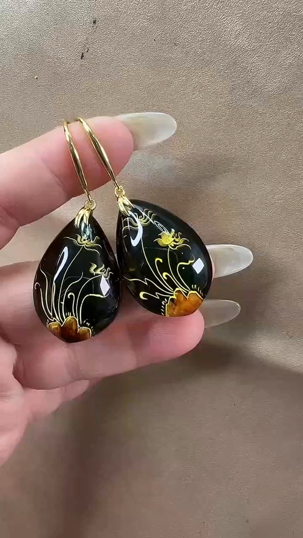 琥珀颈饰未镶嵌耳环