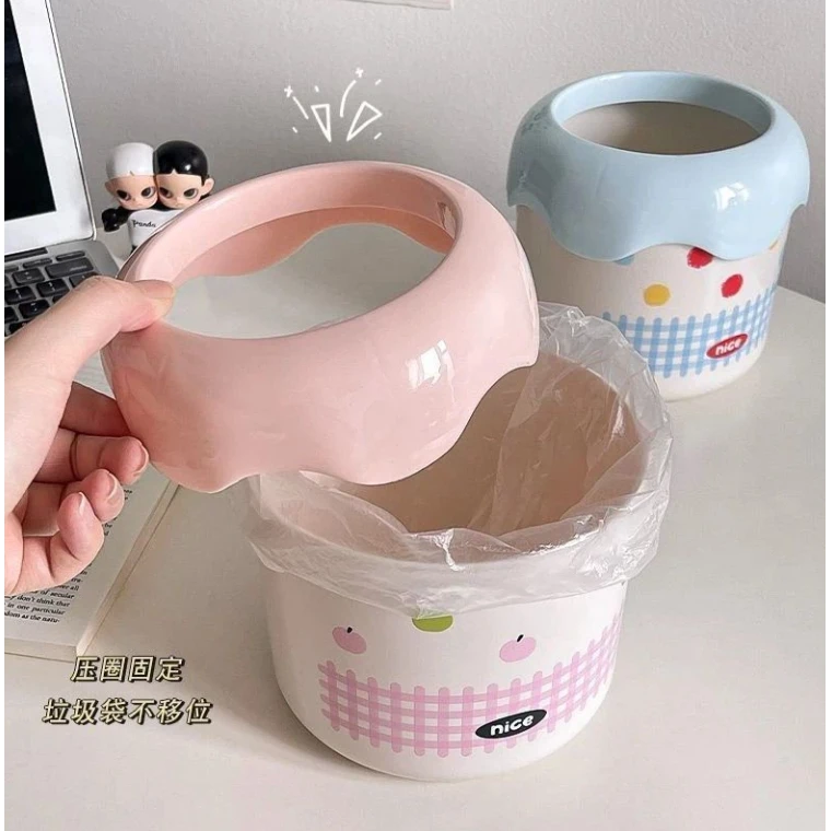 奶油风小房子桌面垃圾桶可爱带盖收纳桶车载迷你小型废纸卫生桶y