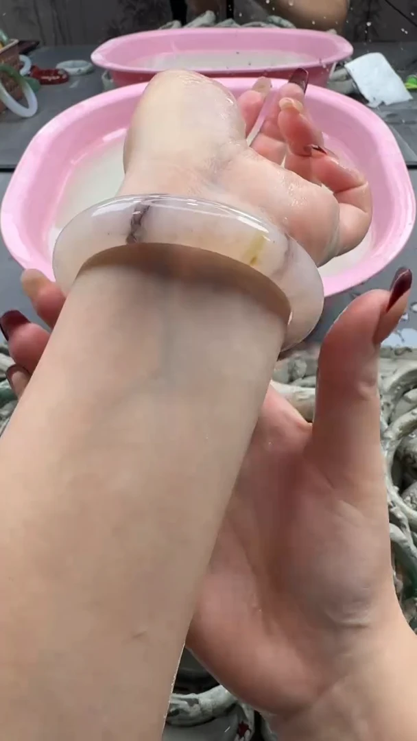 未镶嵌手镯石英质玉5 6160
