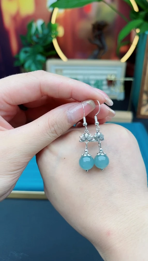 石英质玉（天山翠）银S925镶嵌耳钉237