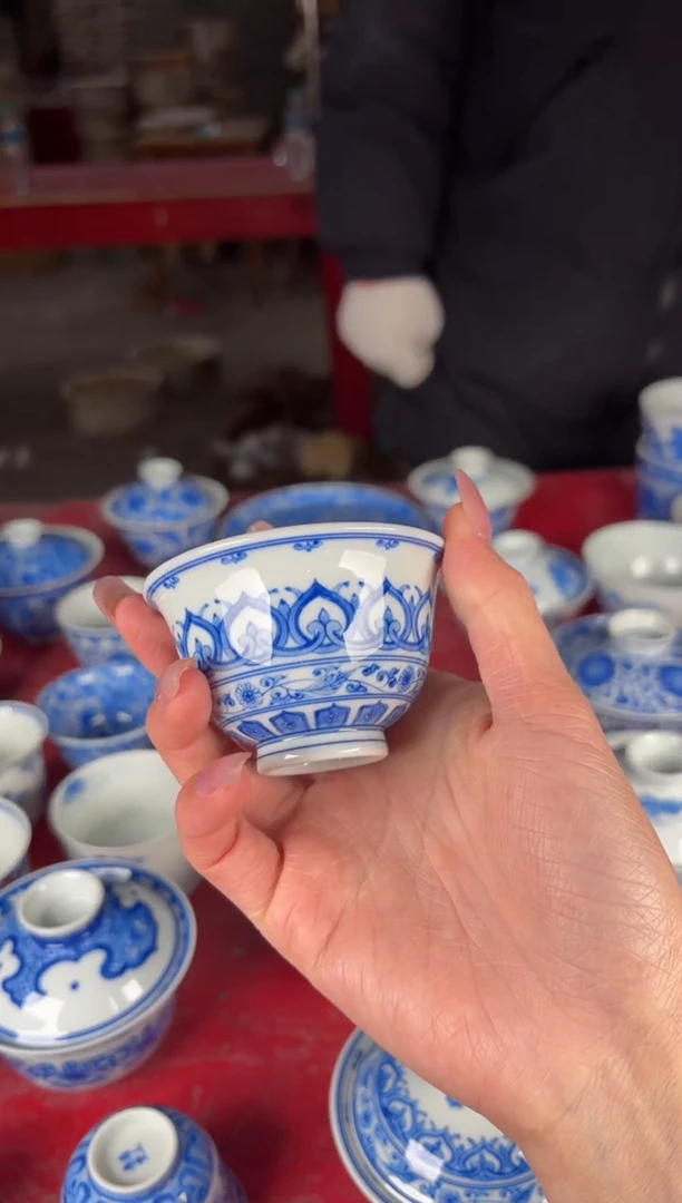 杯手****9看山柴窑青花看山柴窑青花