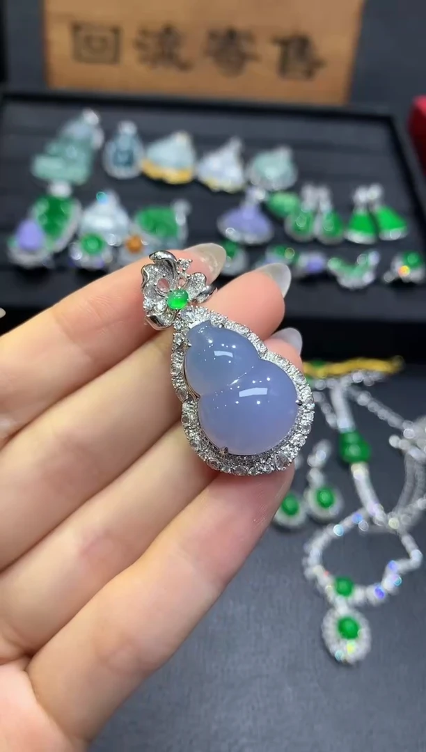 吊坠(不含链)18K金镶嵌翡翠55吊坠不含链