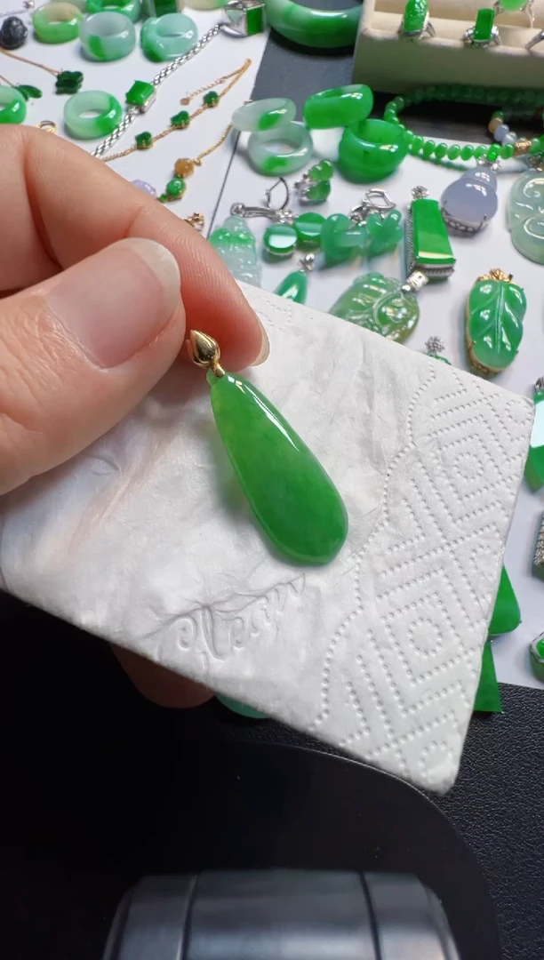 吊坠(不含链)18K金镶嵌翡翠1580