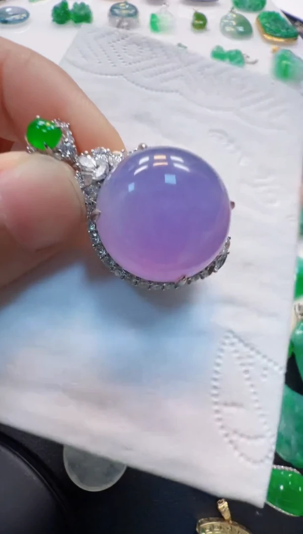 翡翠18K金镶嵌吊坠(不含链)58000