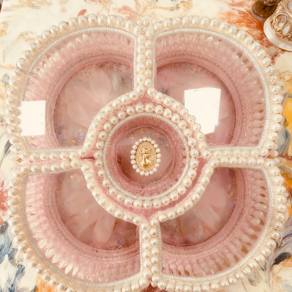 春曦蝶串珠收纳盒盖子款水果盘桌面收纳盒轻奢