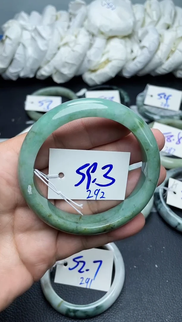 翡翠手镯未镶嵌292
