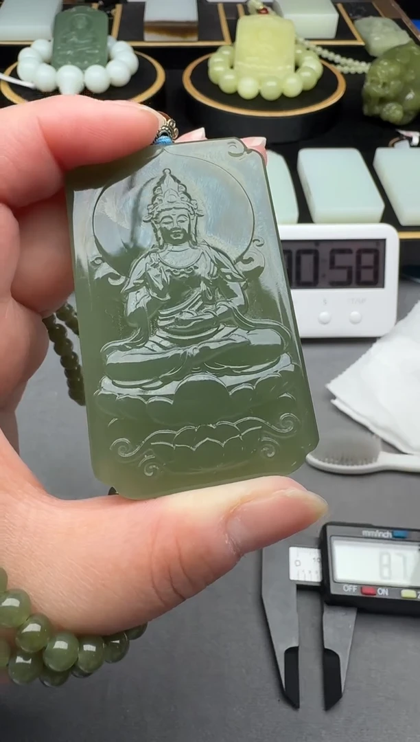 颈饰未镶嵌和田玉4