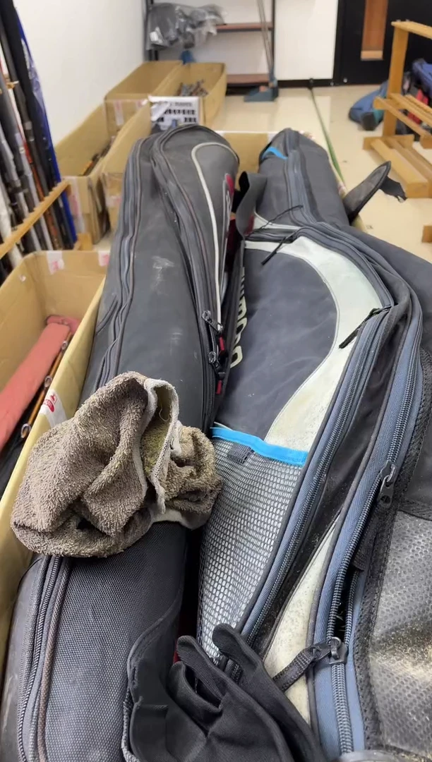 薅****拳孤品微瑕，实物以直播间为准