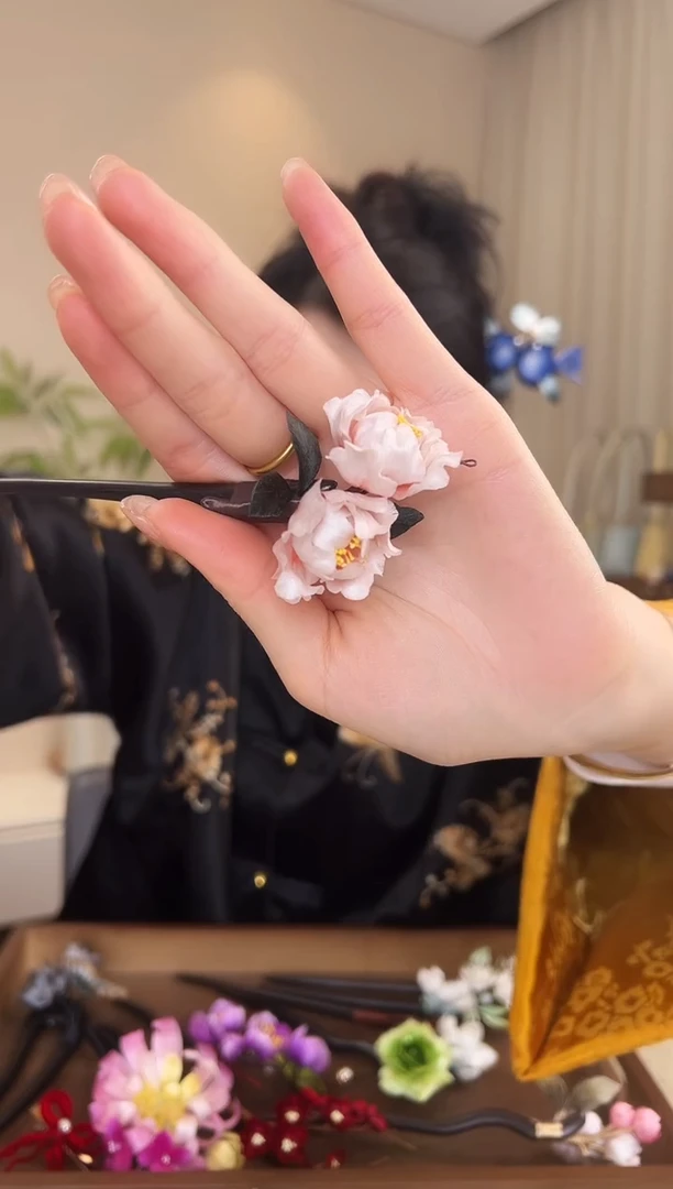 刺绣芙蓉花绒花发簪