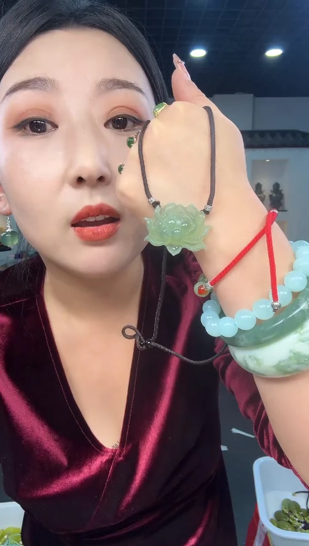 【闪购商品】岫玉颈饰未镶嵌180小荷花