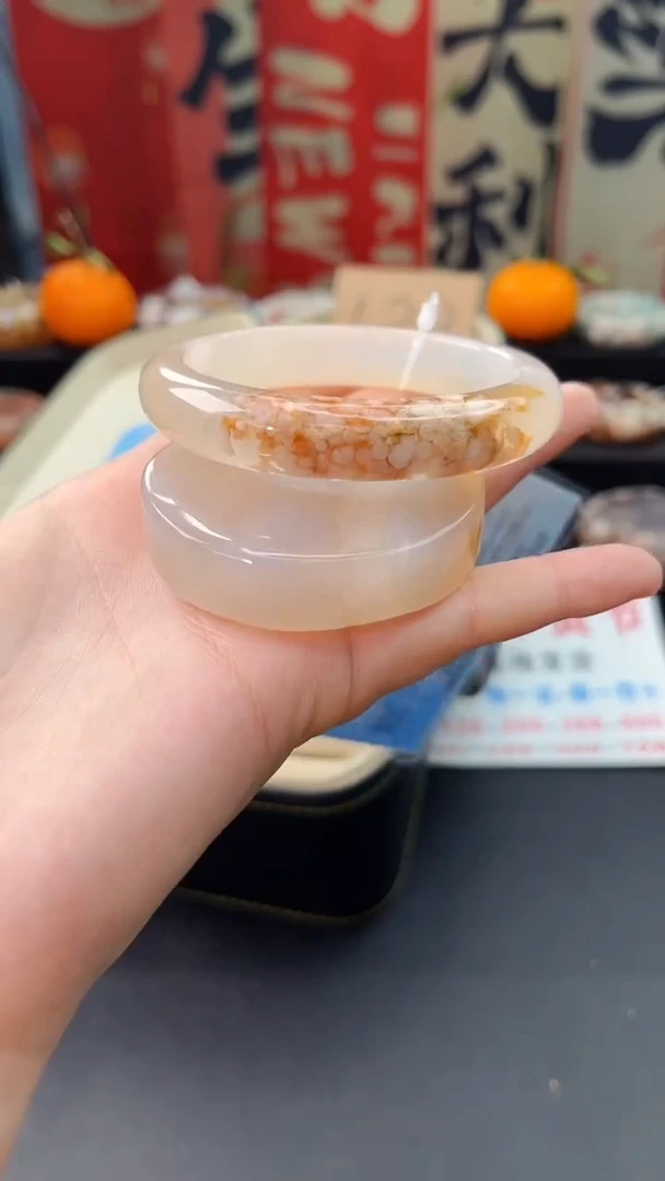 【闪购商品】石英质玉手镯未镶嵌赠送镯心（57圈口）