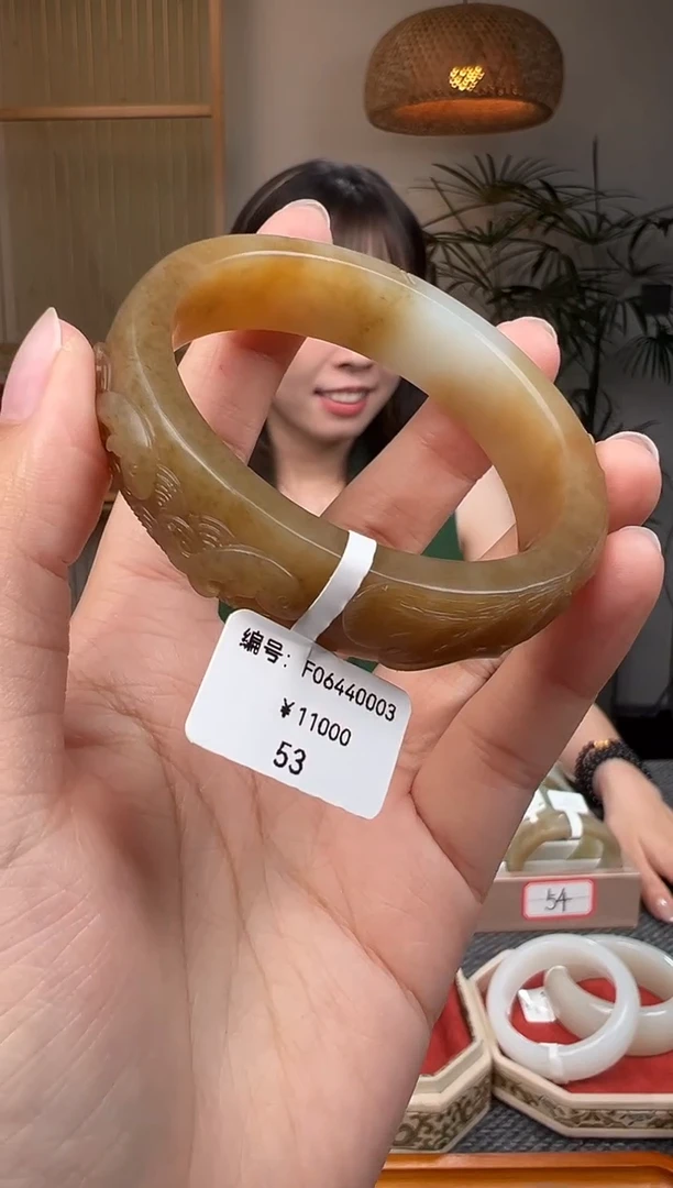 和田玉手镯未镶嵌53 F