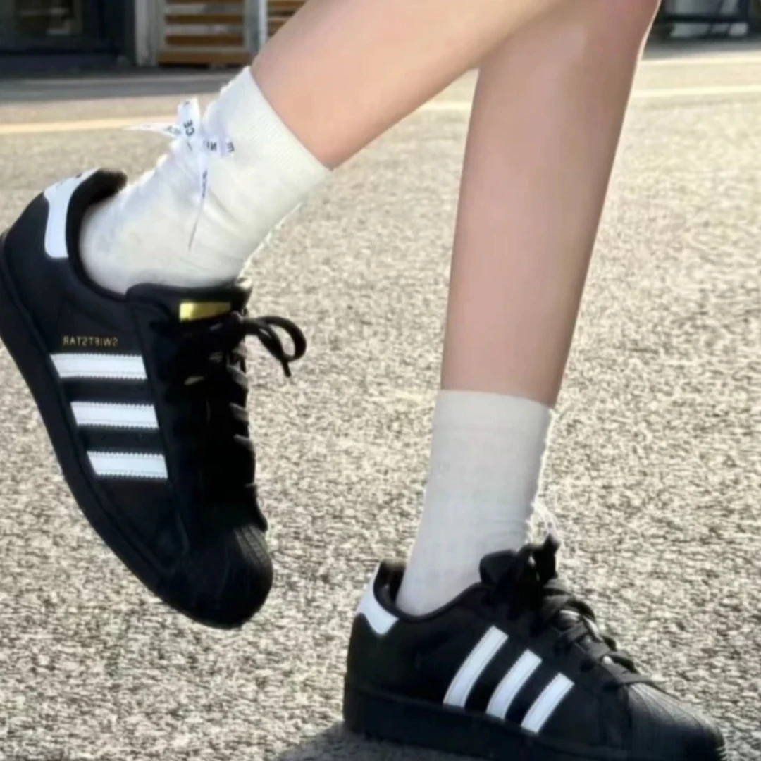 时尚百搭轻便运动潮流贝壳头透气经典韩版低帮学生鞋子