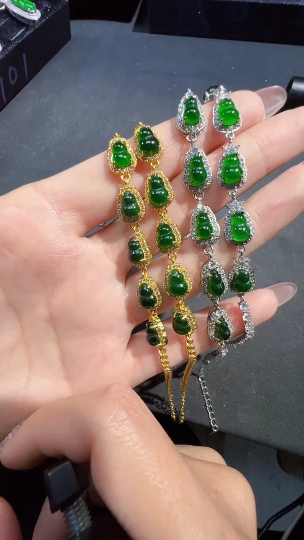 【闪购商品】定制翡翠未镶嵌手链商品多样性发货1