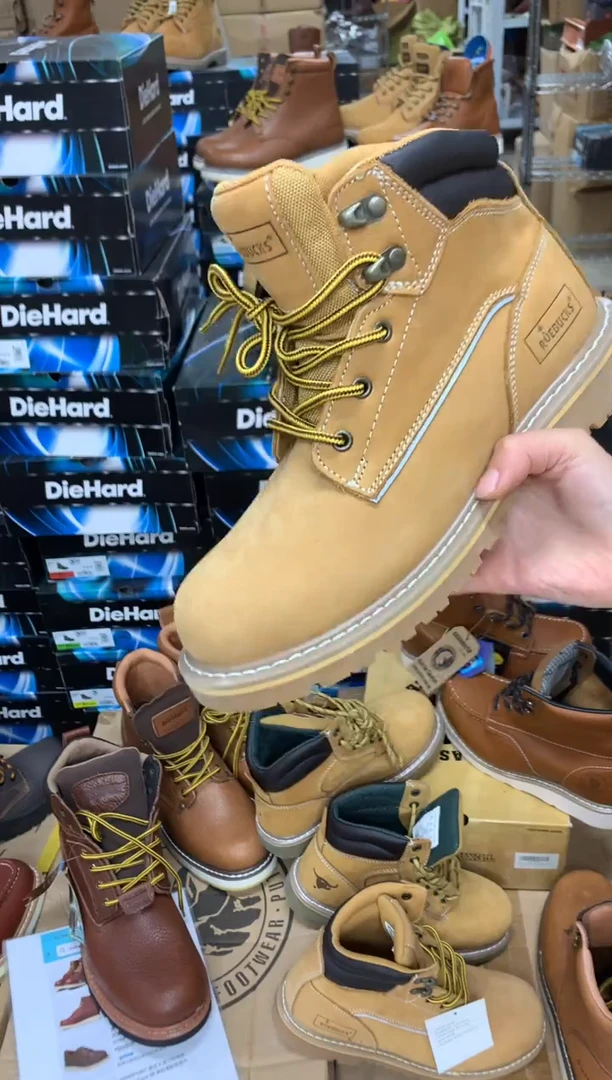 牛皮42.5码，84703 ，运动鞋码，工装靴，默认瑕疵