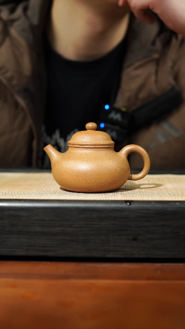 【闪购商品】紫砂茶壶老宕口，容天，140cc