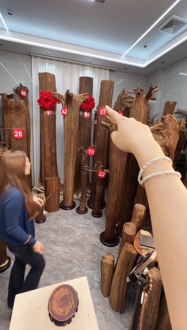 沉香摆件江**路沉香原料