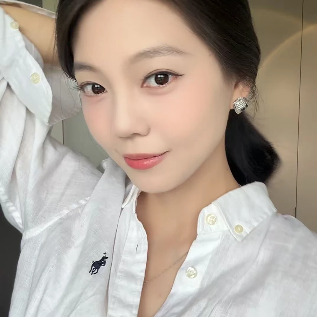 合金锆石耳饰 微镶锆石银色方形耳钉轻奢S925银针轻奢气质百搭