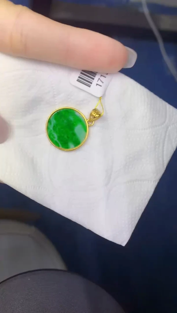 颈饰未镶嵌翡翠缅甸天然翡翠A货