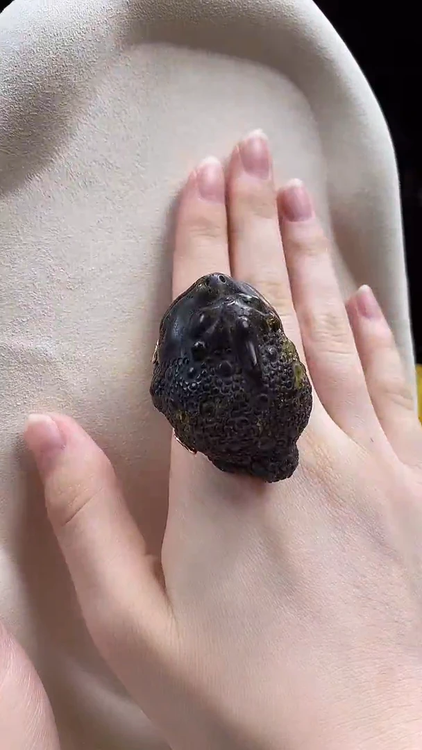 未镶嵌琥珀戒指戒指