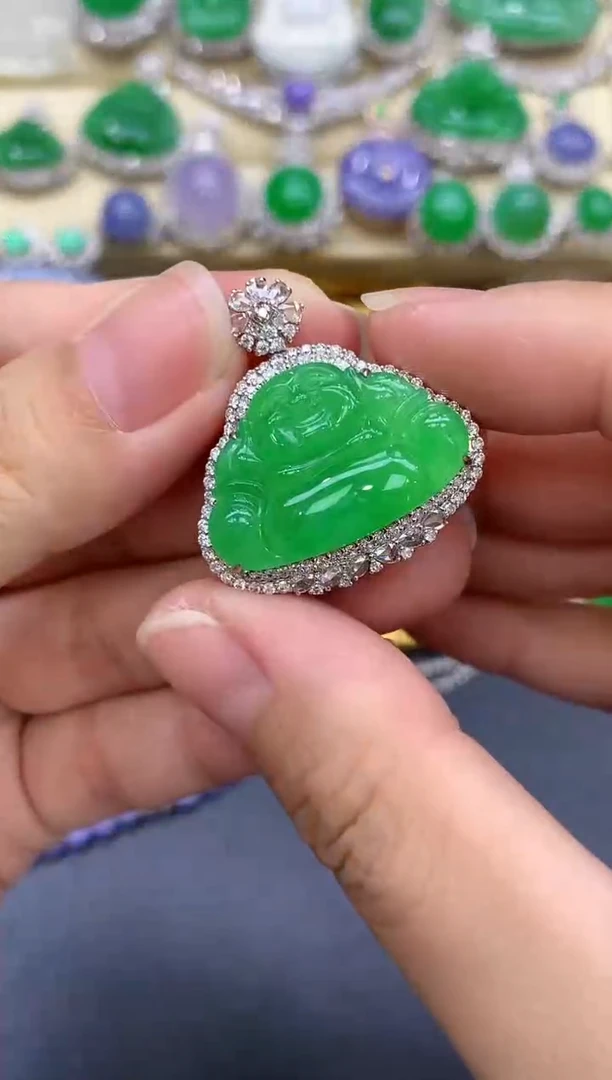 颈饰18K金镶嵌翡翠436-中国好珍宝