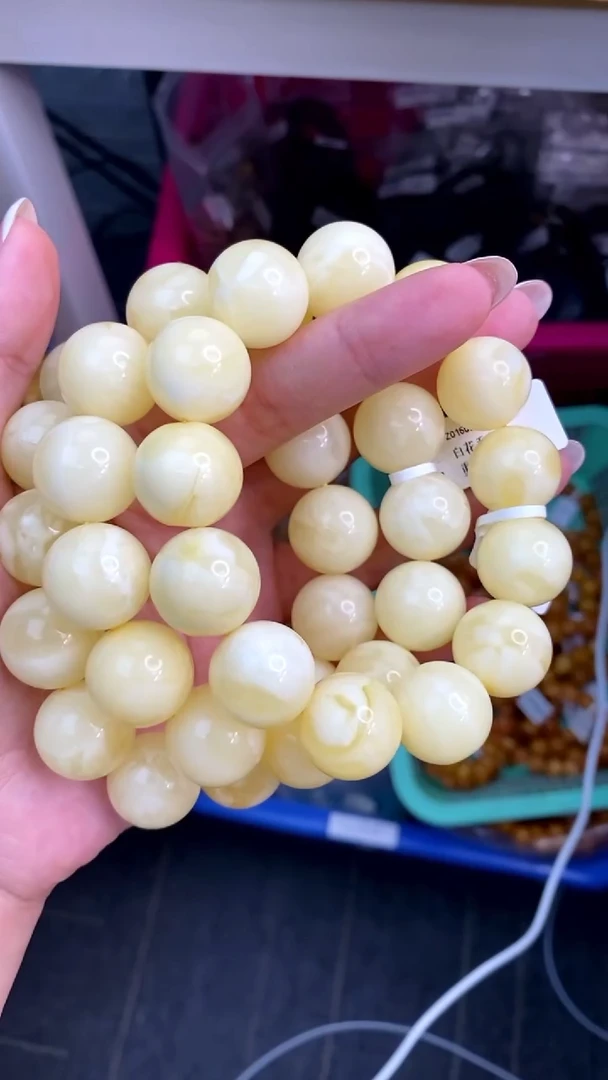 裸石琥珀未镶嵌11/30多样性发其一136