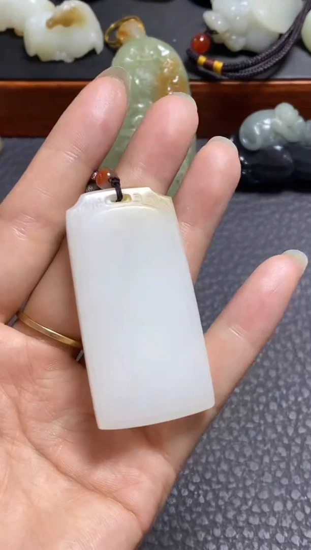 和田玉未镶嵌颈饰16