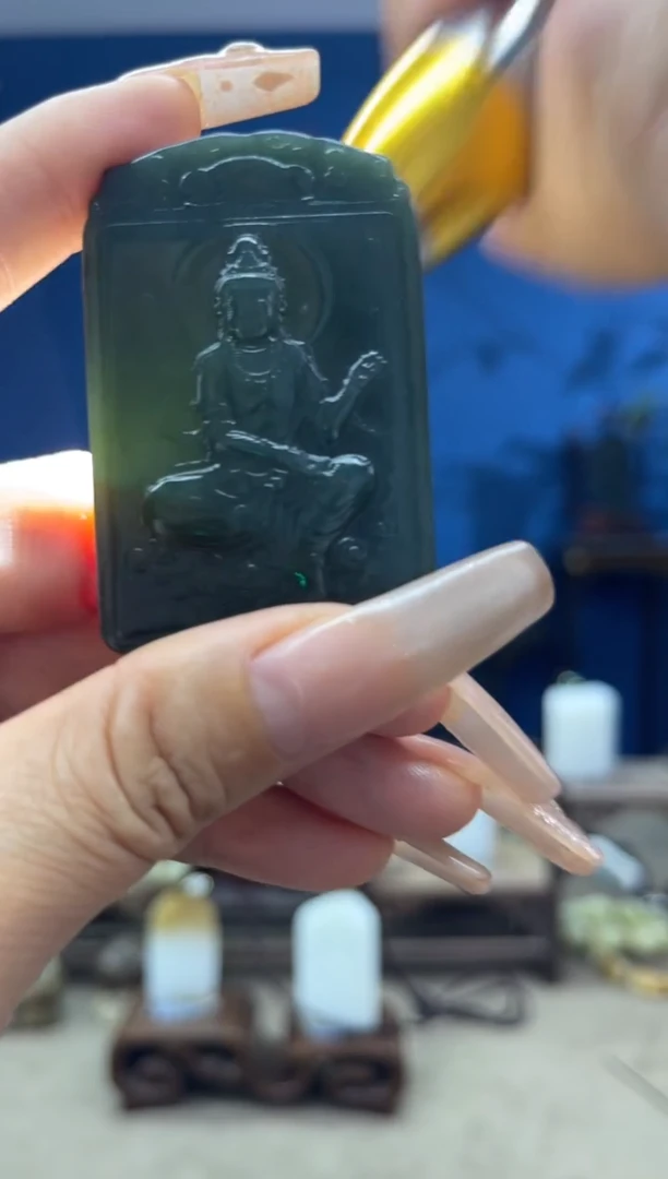 和田玉未镶嵌颈饰1