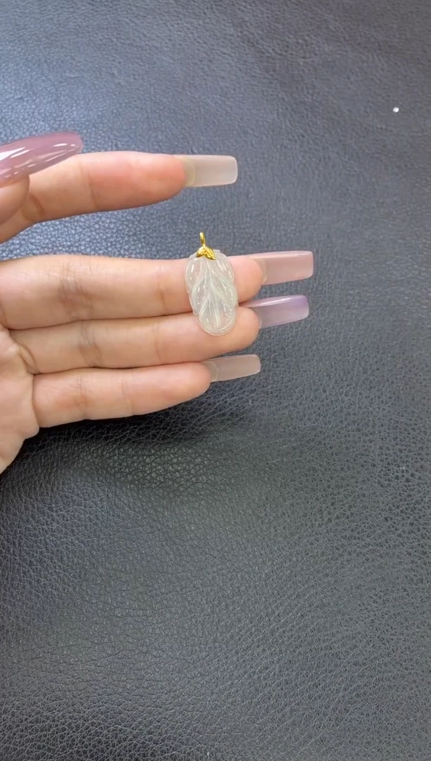 吊坠(不含链)18K金镶嵌翡翠追*吊坠