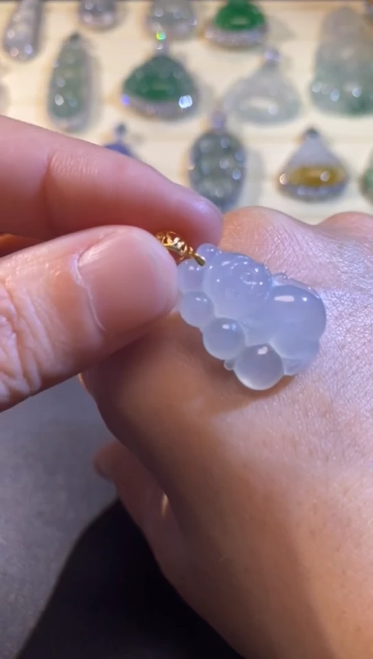 【闪购商品】翡翠吊坠(赠链)18K金镶嵌缅甸天然A货翡翠