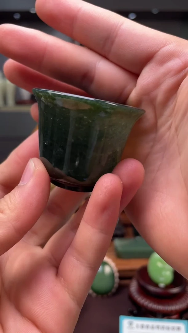 未镶嵌和田玉把件茶杯（多样性发货）
