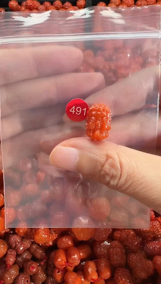 颈饰未镶嵌南红玛瑙1