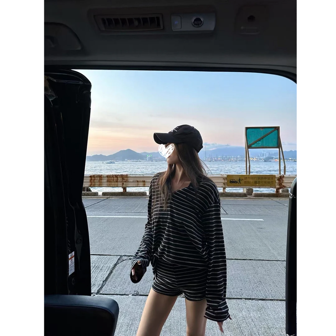 早秋新款少女街头时尚风显瘦针织条纹polo衫+百搭条纹短裤两件套