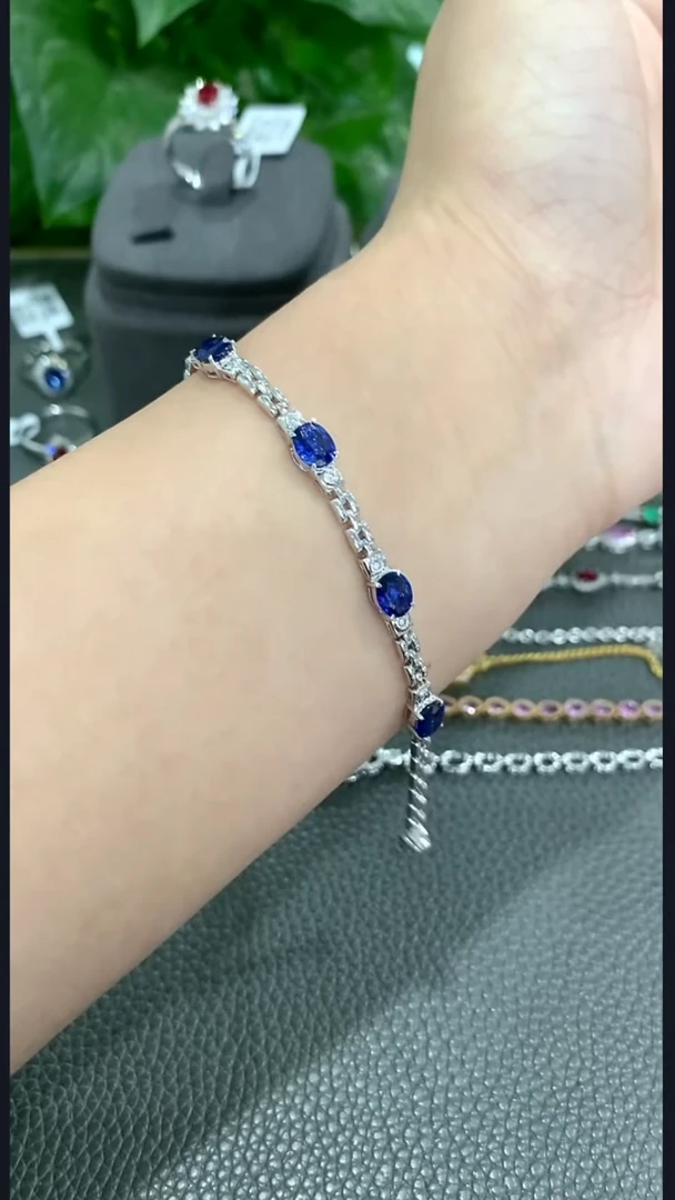 手链蓝宝石18K金镶嵌3.85克拉