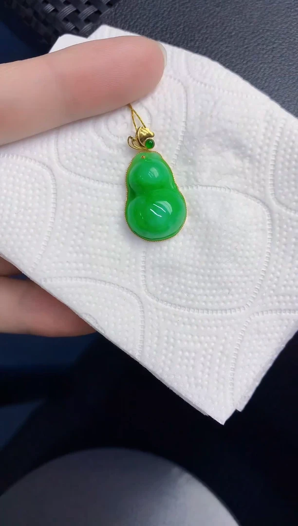 颈饰18K金镶嵌翡翠天然翡翠缅甸A货
