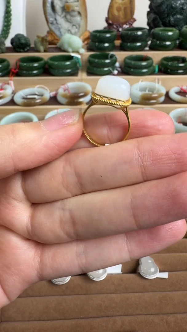 颈饰18K金镶嵌和田玉戒指备注圈口11-19