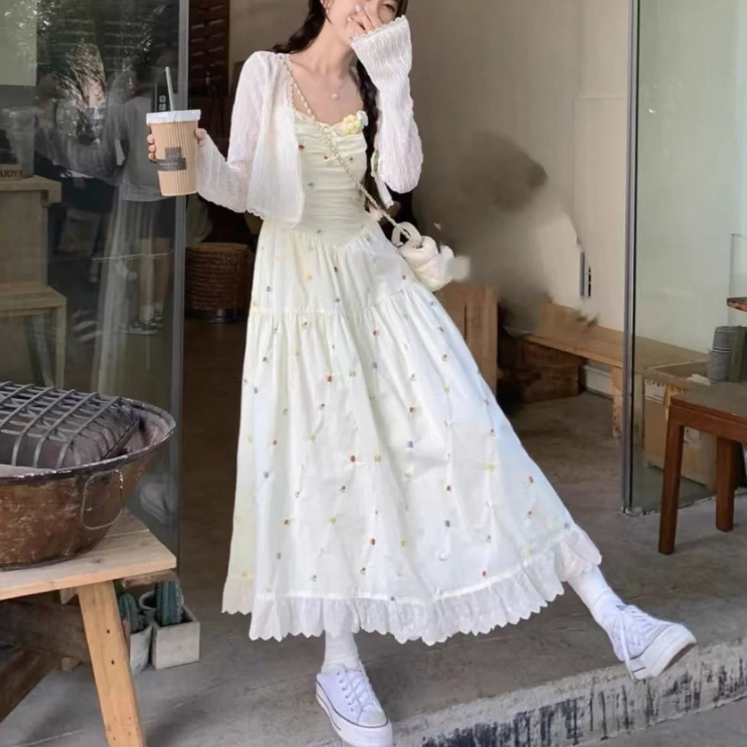 婷婷家2025新款温柔风套装女白色防晒开衫樱桃吊带连衣裙两件套