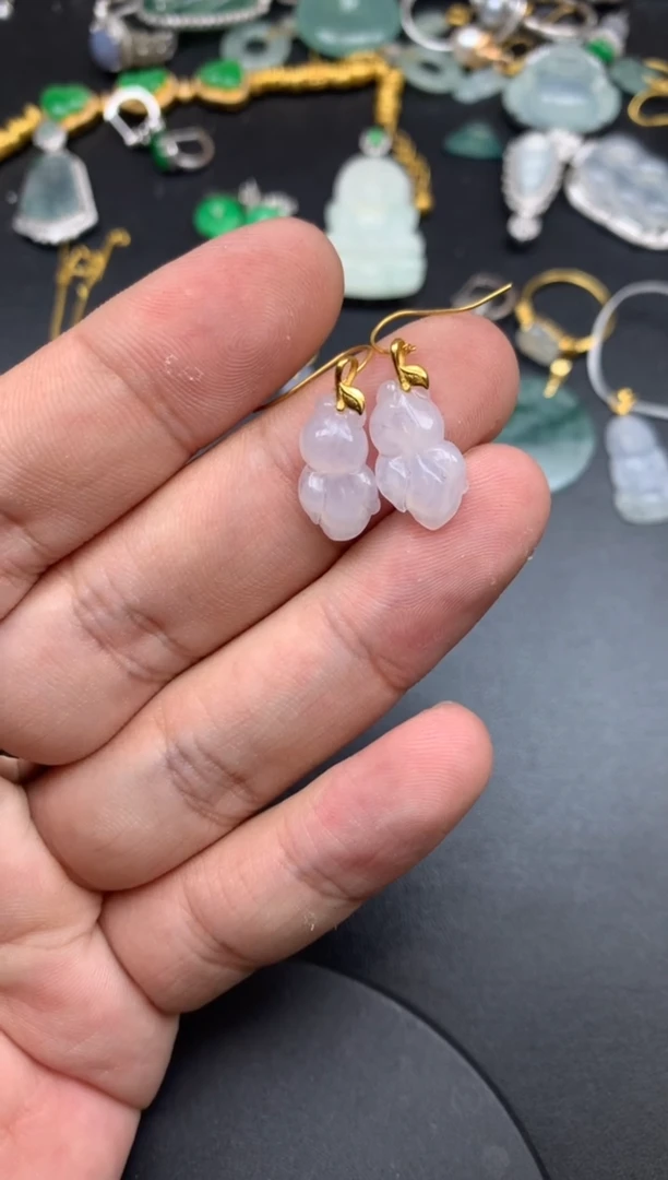 颈饰18K金镶嵌翡翠塑商品不退不换