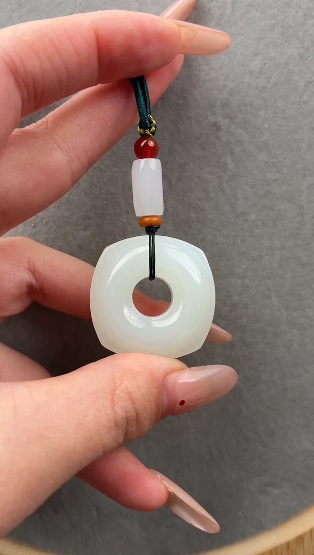 未镶嵌和田玉挂件039 方扣