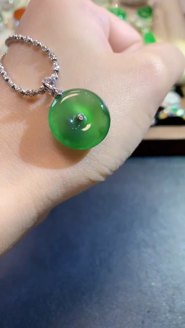 吊坠(不含链)18K金镶嵌翡翠S10