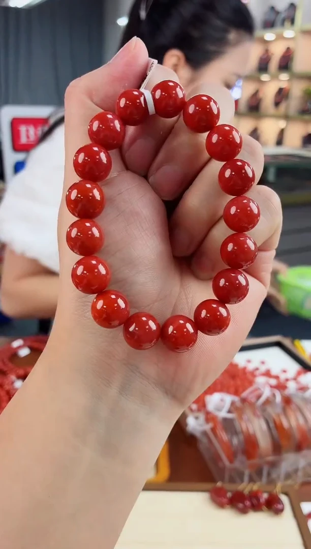 未镶嵌瓦西手串12+南红玛瑙一个/条