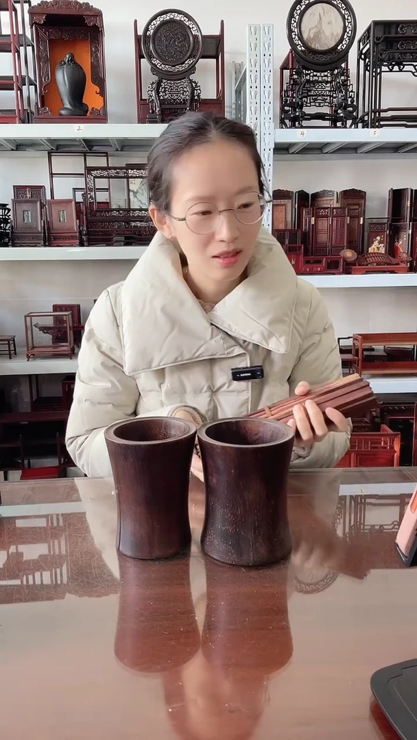 卢氏黑黄檀（大叶紫檀）笔筒有大瑕疵    2个80