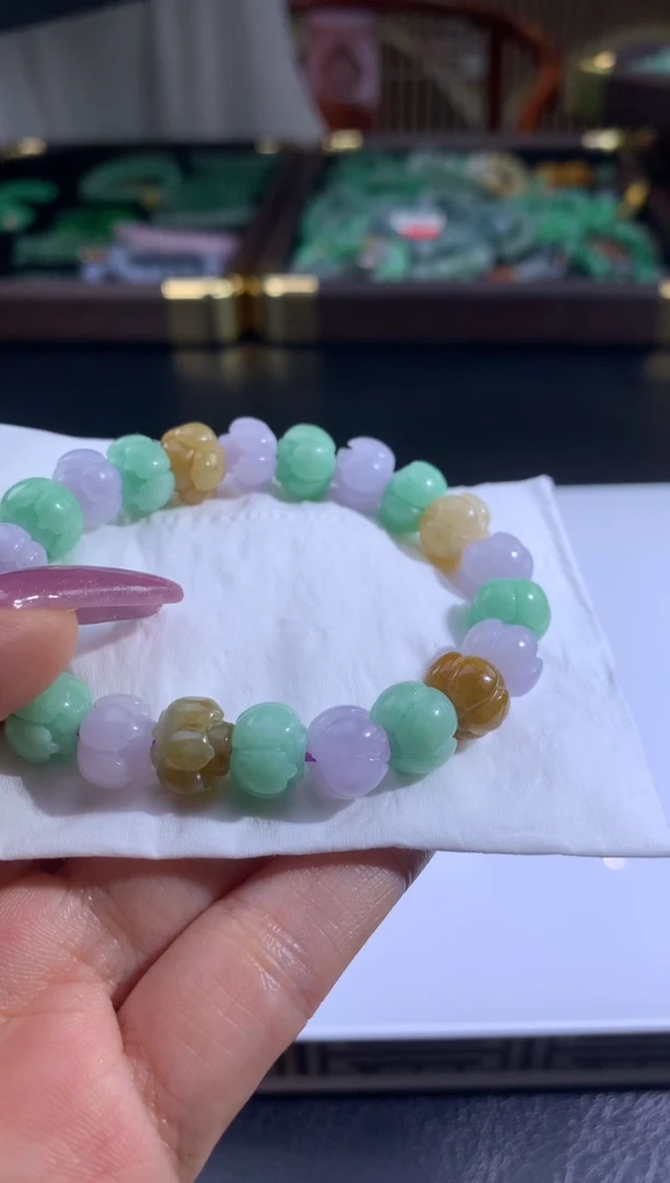 未镶嵌定制翡翠英*翡翠