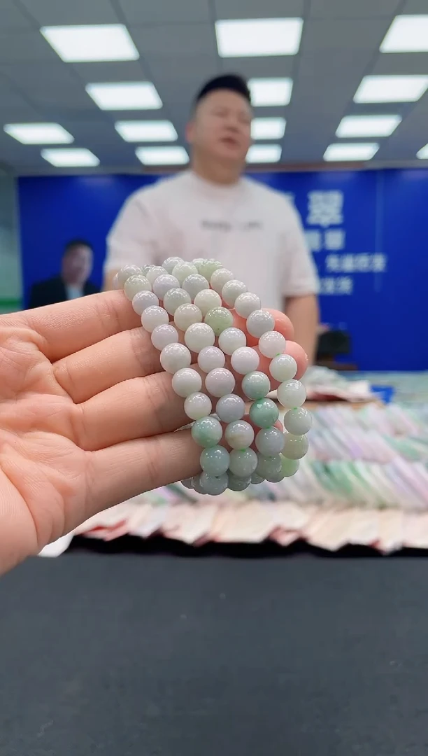 未镶嵌手链翡翠多样性发其一