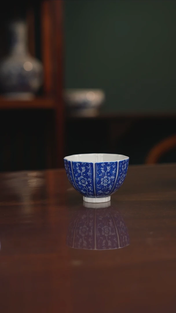 晓月窑青花异形主人杯