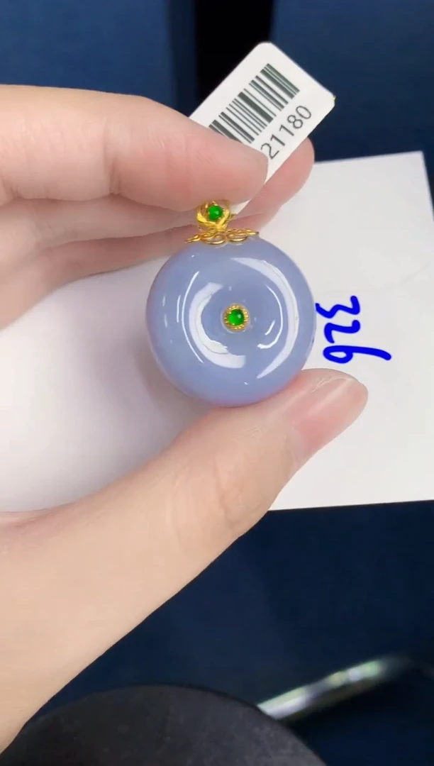 翡翠18K金镶嵌颈饰天然翡翠缅甸A货