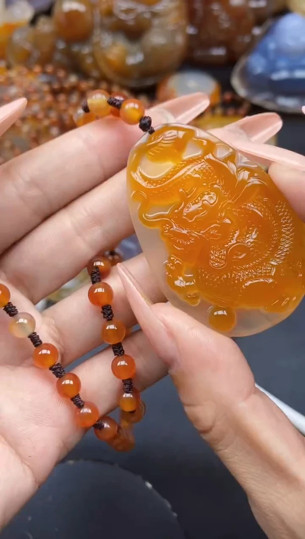 玛瑙/玉髓未镶嵌颈饰ll