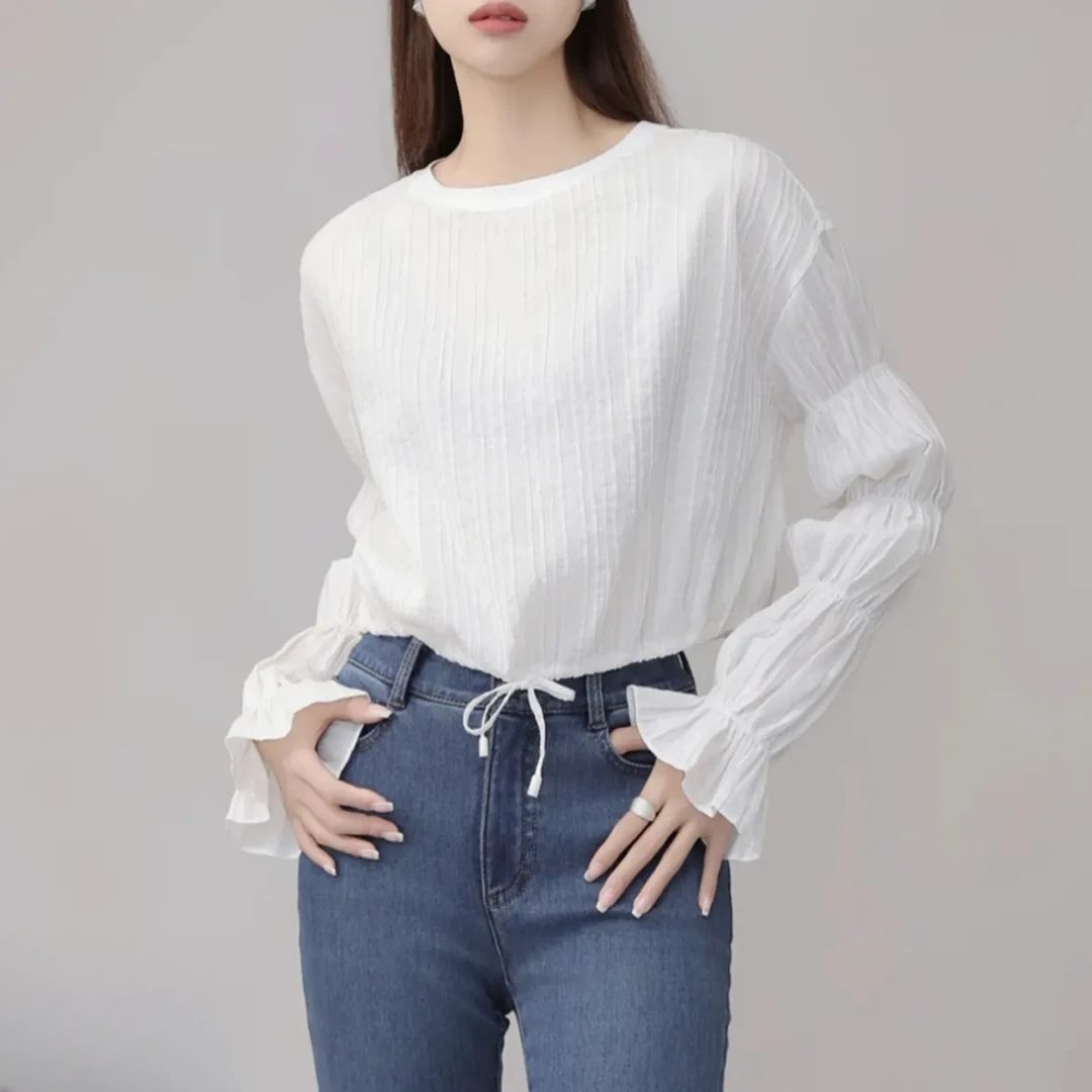 哥弟早春新款女装白色显瘦时尚百搭短款减龄圆领长袖衬衫1300972