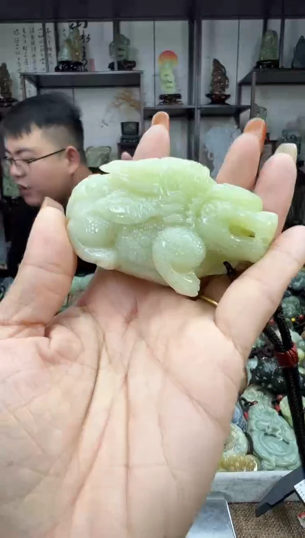 未镶嵌和田玉把件1